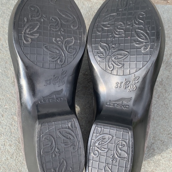 Dansko Clogs - Picture 5 of 7